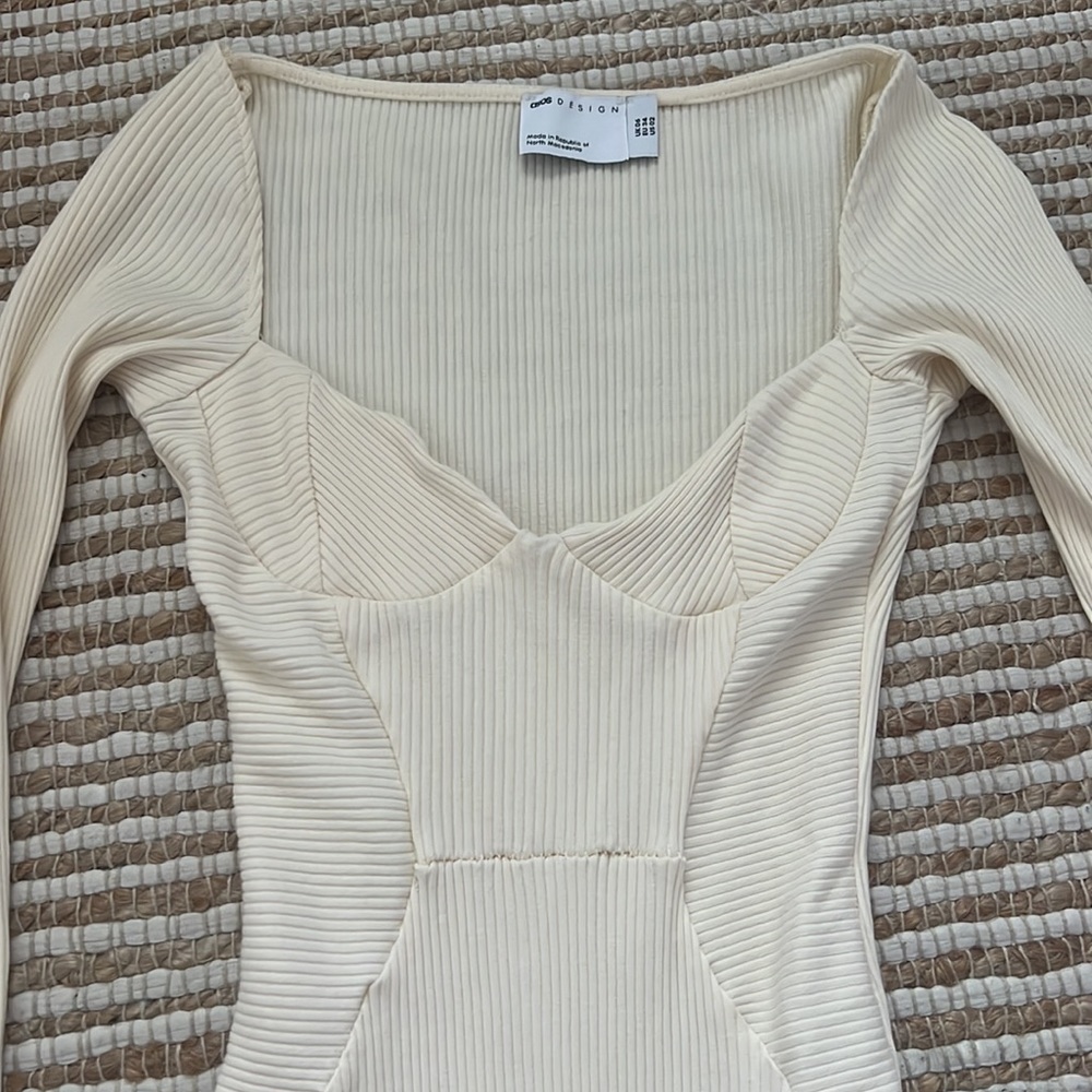 Asos Design White/cream sweet-heart neckline long sleeve bodycon dress